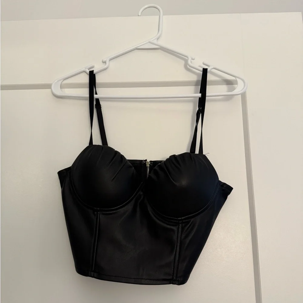 Superdown Rylee Bustier Top - Picture 3 of 3